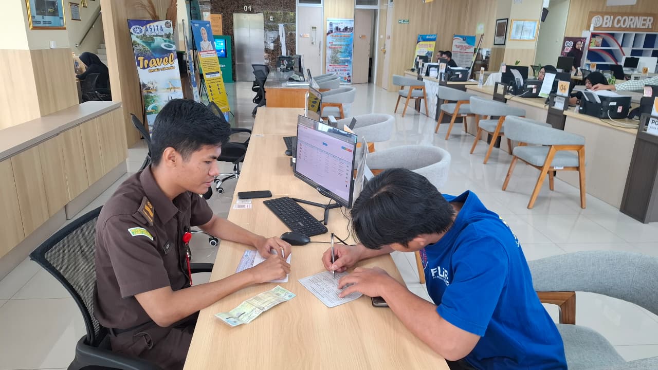 Pelayanan Tilang pada Mal Pelayanan Publik (MPP) Alaya Sewagati Kota Tegal.