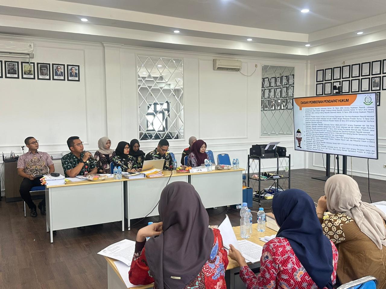 Asisten Perdata dan Tata Usaha Negara Kejati Jawa Tengah lakukan Monitoring dan Evaluasi pada Kejari Kota Tegal