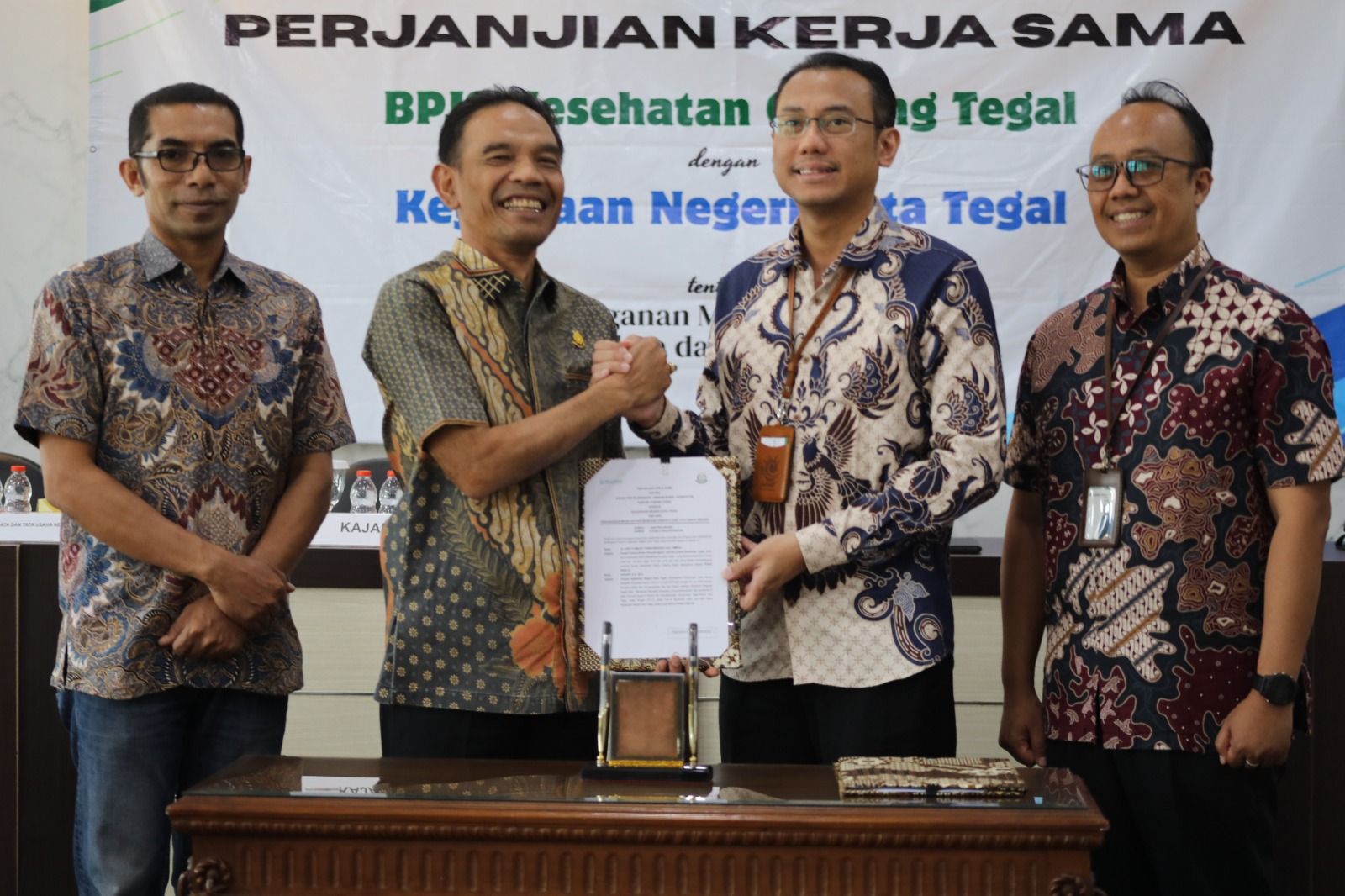 Kejari Kota Tegal dan BPJS Kesehatan Tegal teken MoU Penanganan Maslah Hukum Bidang Perdata dan TUN