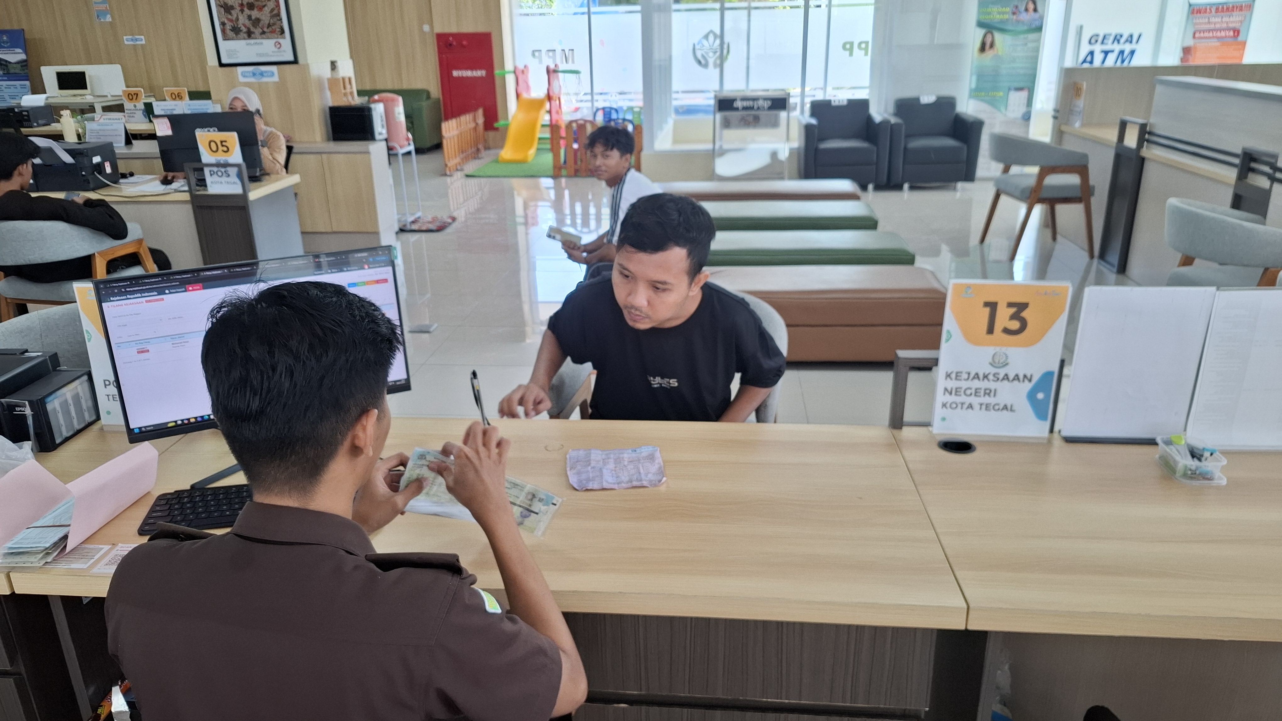 Permudah Masyarakat dalam Pengambilan Tilang pada MPP Kota Tegal